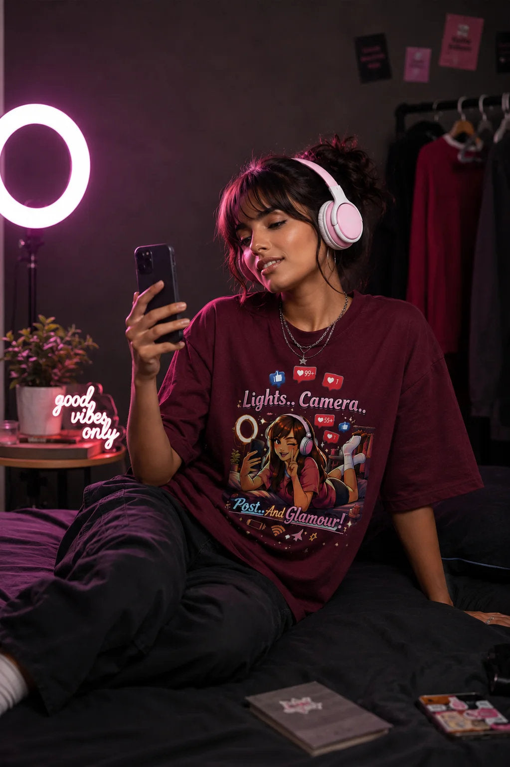 Lights Camera Post & Glamour – Women's Oversized T-Shirt