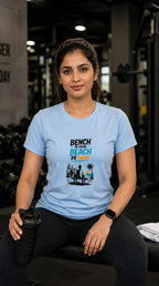 Bench Pe Hoon Beach Pe Nahin Women's T-shirt