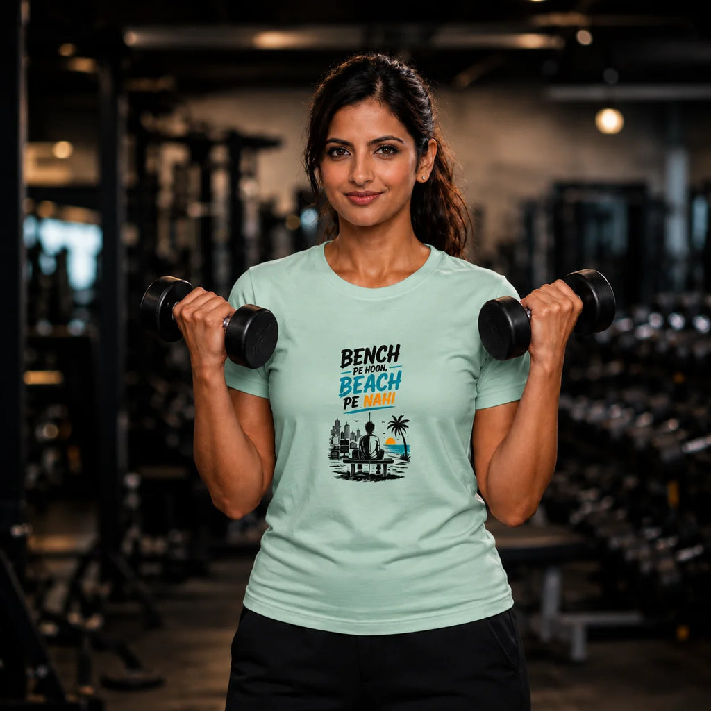Bench Pe Hoon Beach Pe Nahin Women's T-shirt